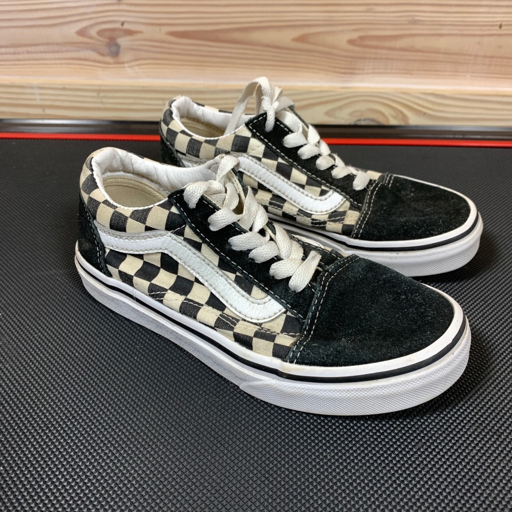 Vans Old Skool Kids Size 12.5 Black White Checkerboard Low Top Sneaker Skater
